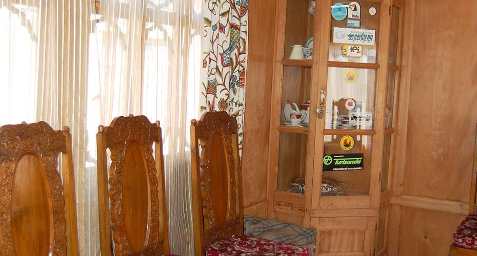 Sikandra Palace House Boat, Srinagar 3